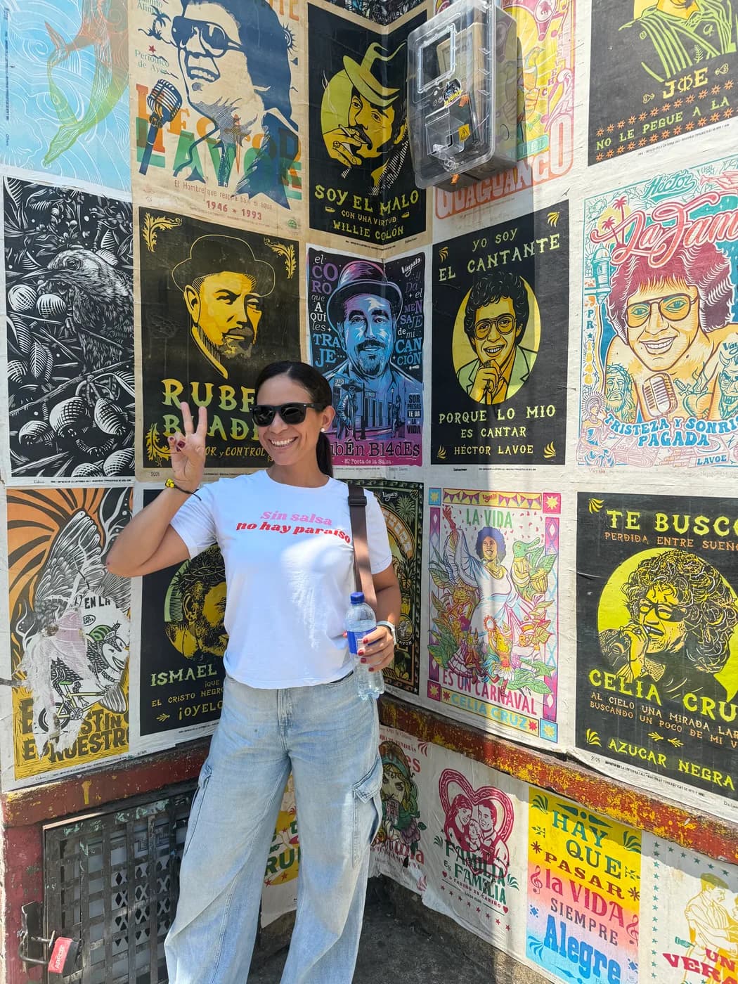 Camiseta Sin Salsa No Hay Paraíso puesta